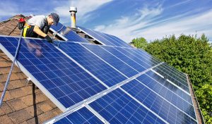 Service d'installation de photovoltaïque et tuiles photovoltaïques à Vayres